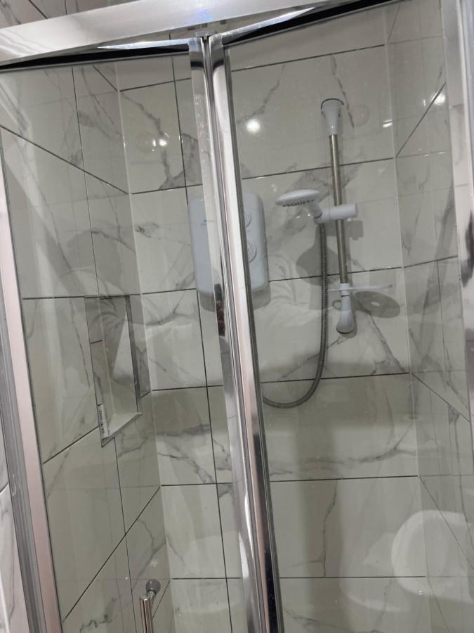 Wisdom Care: The Orpington Cutie Hotel Luaran gambar